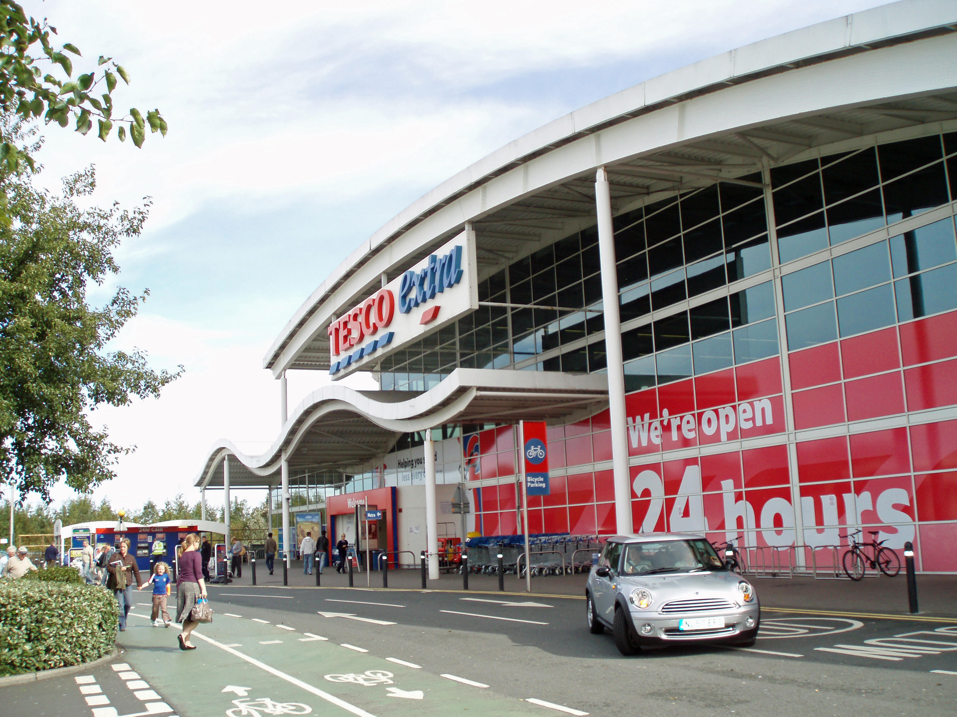 Tesco starts online refillable container trial